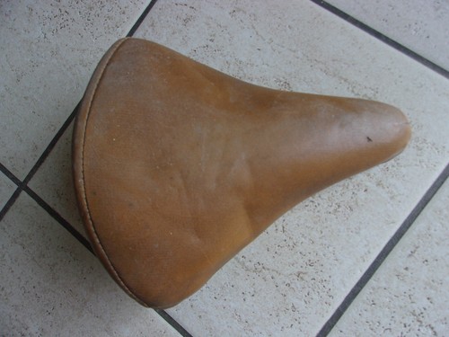 Selle vélo ancienne en - selle,