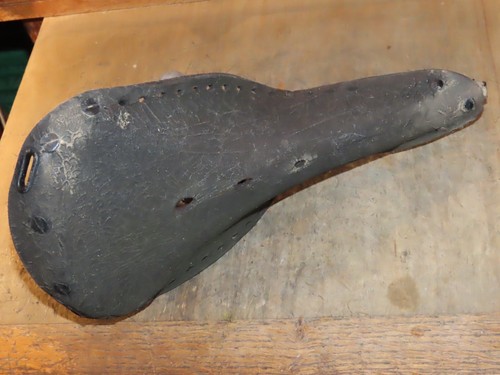 Ancienne selle cuir - en, vélo