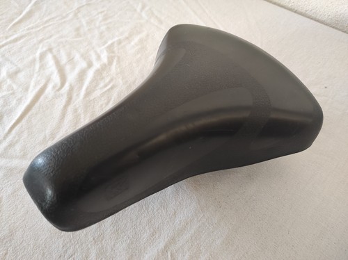 Ancienne selle vélo royal - ancienne,