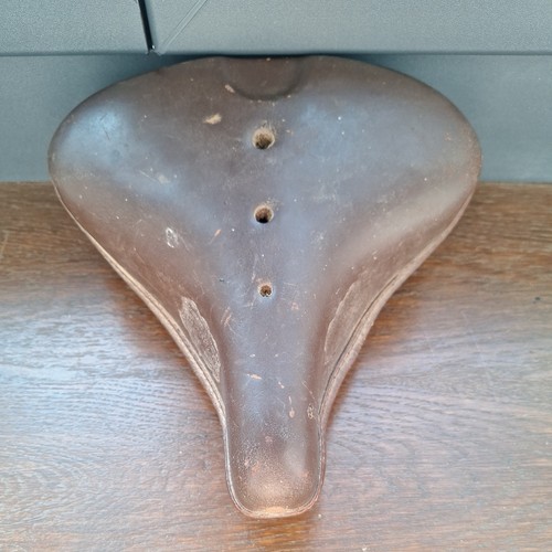 Ancienne selle cuir lionrone - ancienne,